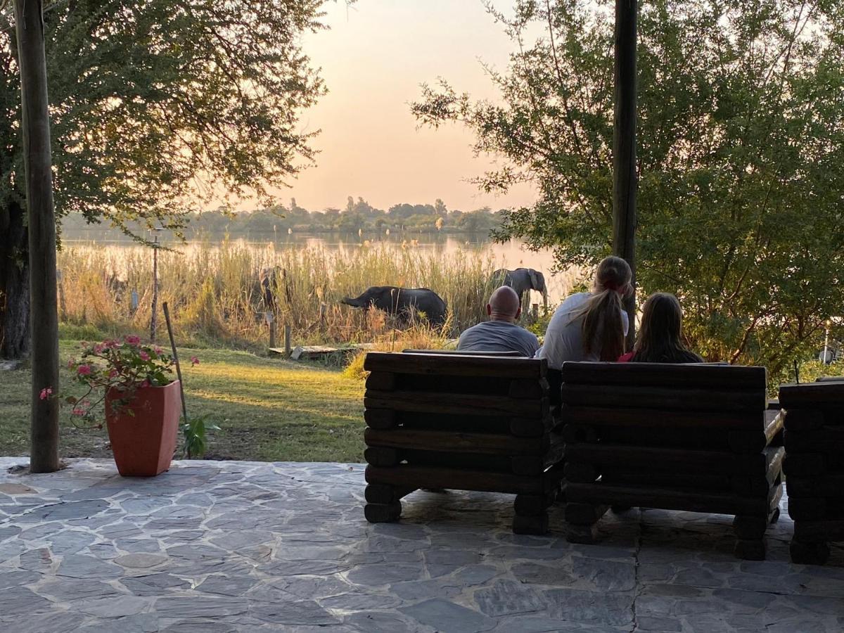 Big 5 Toro Lodge Kasane Luaran gambar